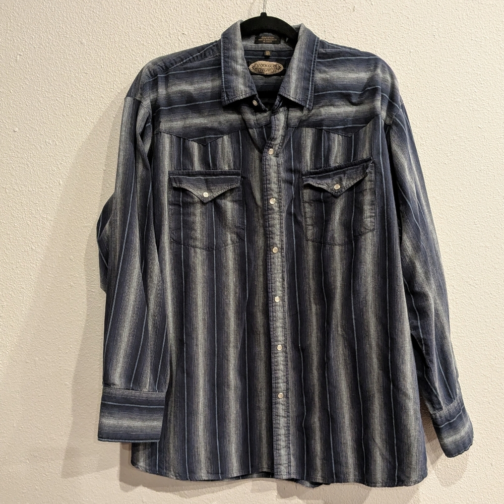 Stylish Blue Striped Button-Up Shirt Long Sleeve Snap Closure